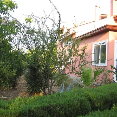 펜션 Defneland Kardelen *