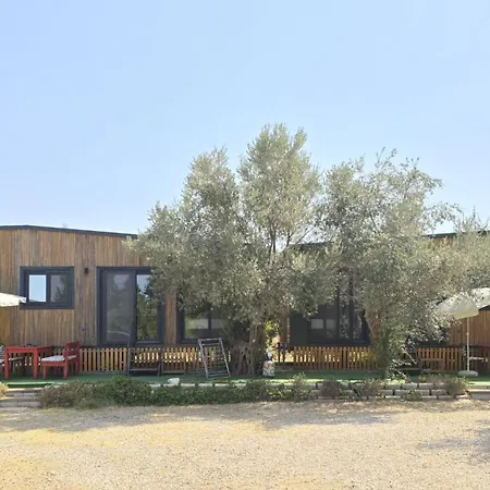 펜션 Defneland Kardelen