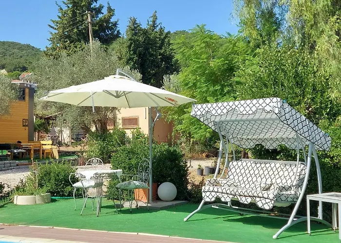 Defneland Kardelen Tatil Evi *