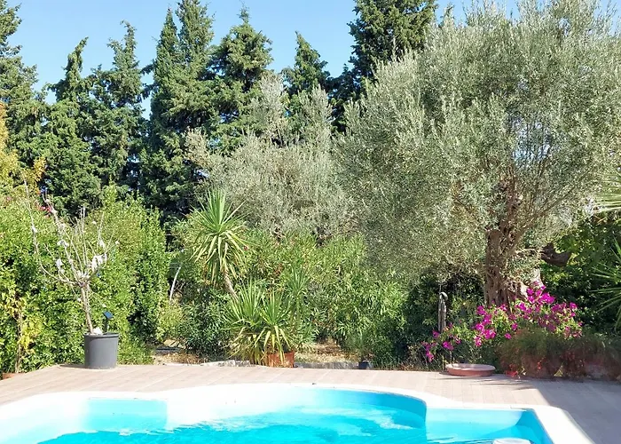 Defneland Kardelen Tatil Evi *